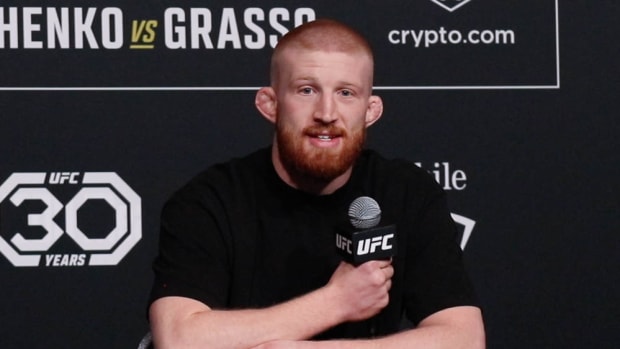 Bo Nickal surrounded by hype, scrutiny ahead of Octagon debut at UFC 285